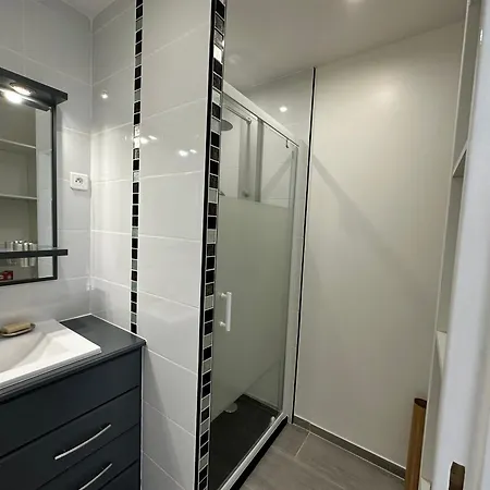 T2 Renove Proche Centre De De Lans Et Station - Fr-1-515-210 Apartment *